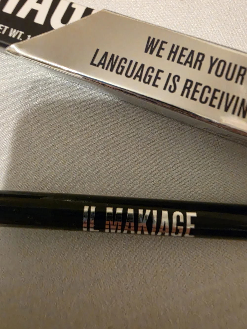 IL MAKIAGE Long-Wear Eye Pencil in Black